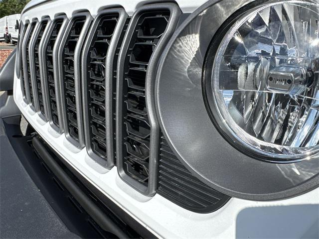 new 2025 Jeep Wrangler car, priced at $43,250