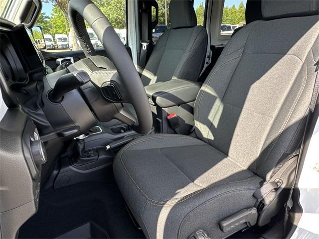 new 2025 Jeep Wrangler car, priced at $43,250