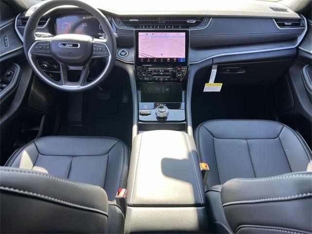 new 2025 Jeep Grand Cherokee car, priced at $48,245
