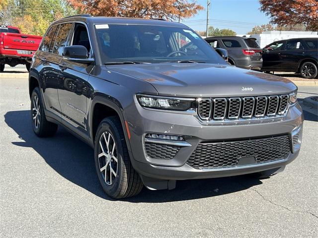 new 2025 Jeep Grand Cherokee car, priced at $48,245