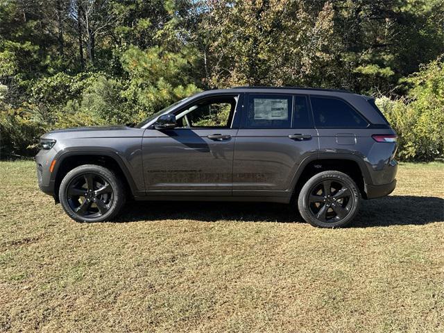 new 2025 Jeep Grand Cherokee car, priced at $39,625