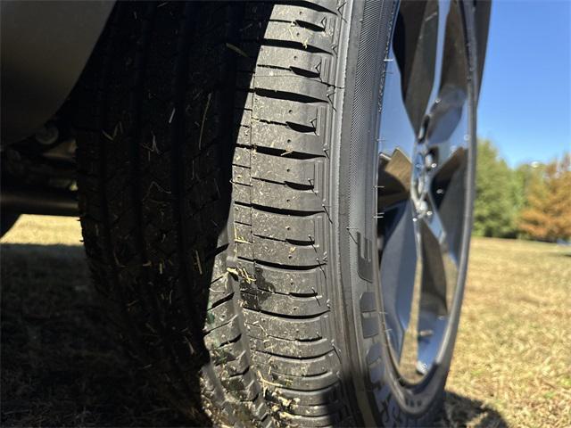 new 2025 Jeep Grand Cherokee car, priced at $39,625