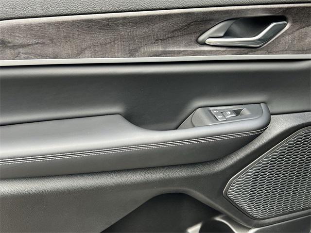 new 2025 Jeep Grand Cherokee L car, priced at $47,260