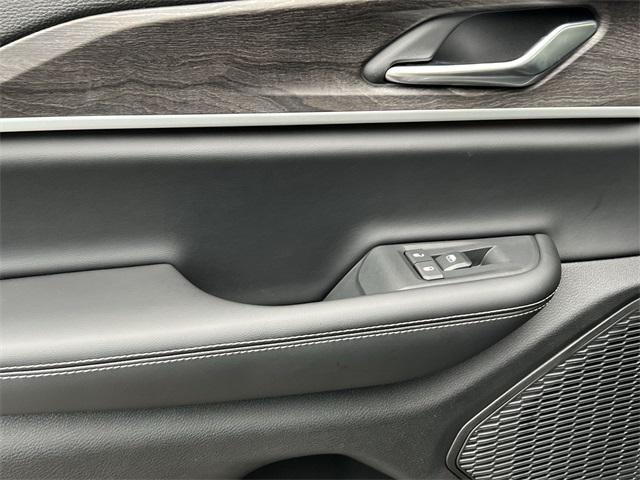 new 2025 Jeep Grand Cherokee car, priced at $42,735