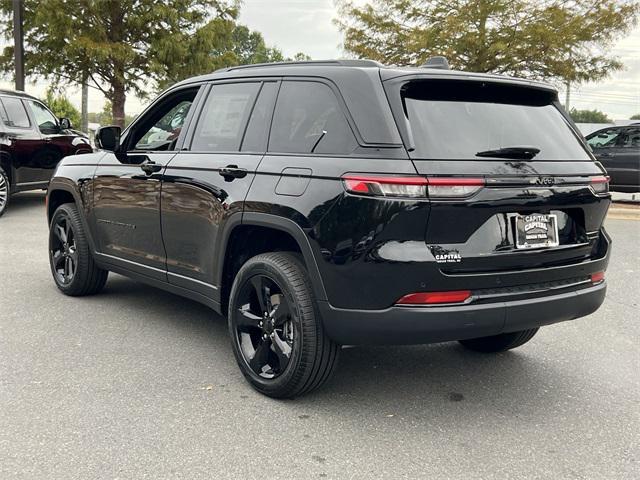 new 2025 Jeep Grand Cherokee car, priced at $42,735