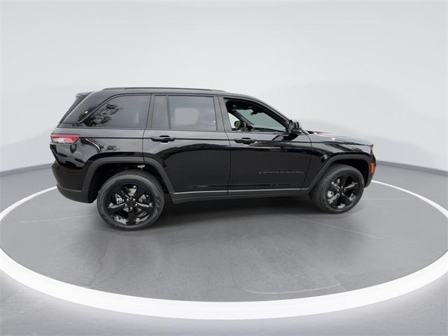 new 2025 Jeep Grand Cherokee car, priced at $42,735