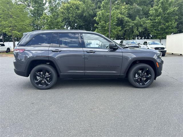 new 2025 Jeep Grand Cherokee car, priced at $37,038