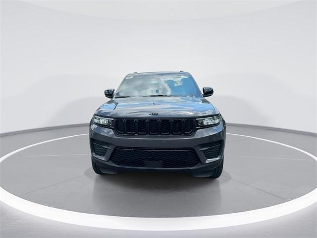 new 2025 Jeep Grand Cherokee car, priced at $37,038