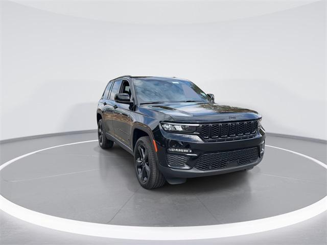 new 2025 Jeep Grand Cherokee car, priced at $46,410