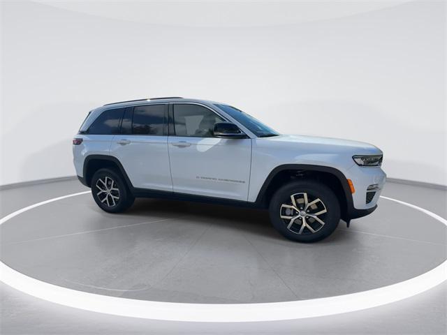 new 2025 Jeep Grand Cherokee car, priced at $42,464