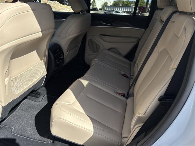 new 2025 Jeep Grand Cherokee car, priced at $42,464