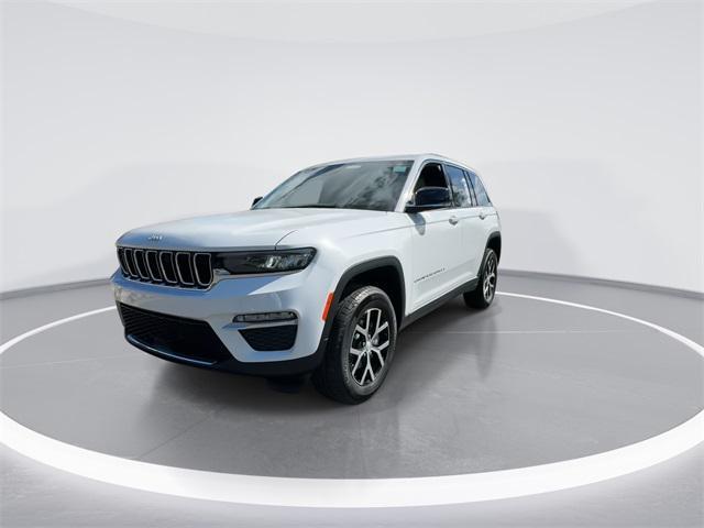 new 2025 Jeep Grand Cherokee car, priced at $42,464