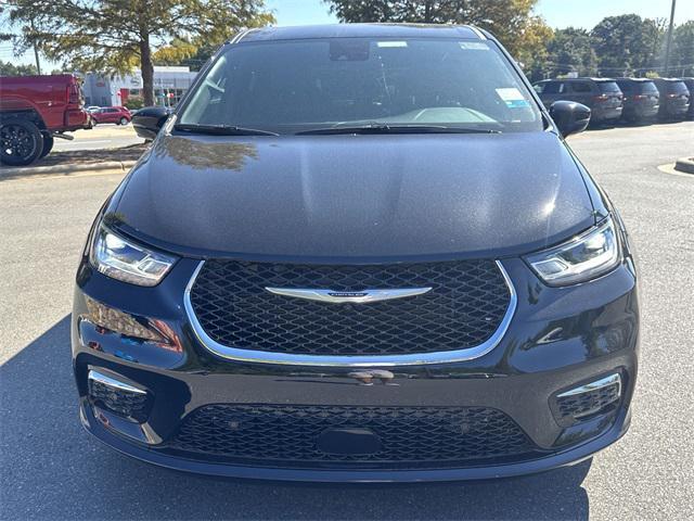 new 2026 Chrysler Pacifica car, priced at $41,203