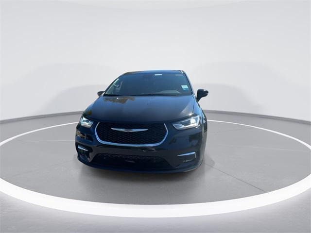 new 2026 Chrysler Pacifica car, priced at $41,203