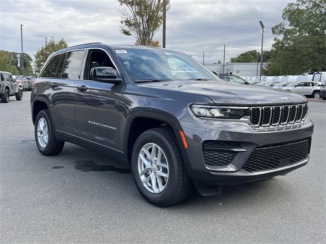 new 2025 Jeep Grand Cherokee car, priced at $35,920