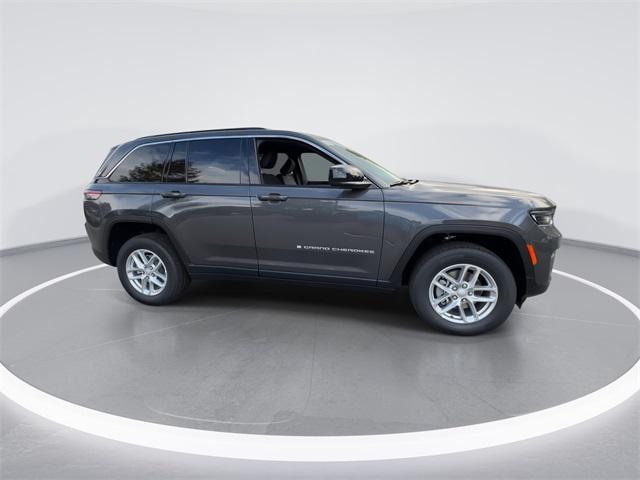 new 2025 Jeep Grand Cherokee car, priced at $35,920
