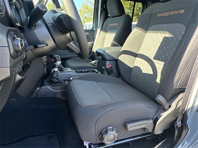 new 2025 Jeep Gladiator car, priced at $44,990