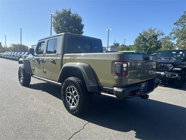 new 2025 Jeep Gladiator car, priced at $52,401