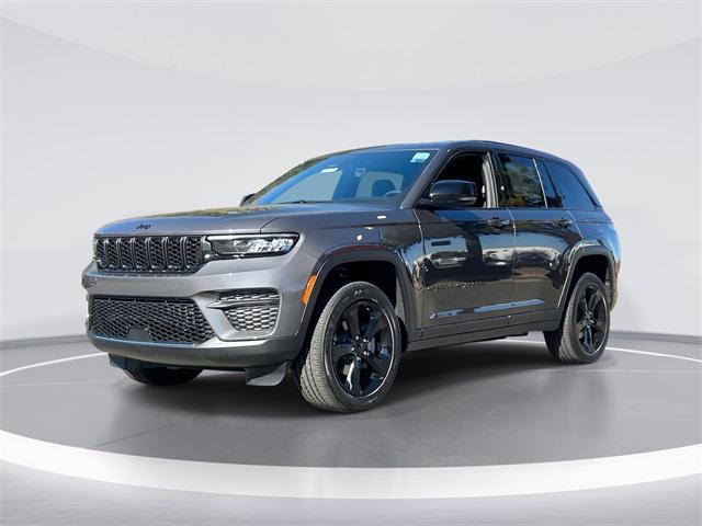 new 2025 Jeep Grand Cherokee car, priced at $37,625