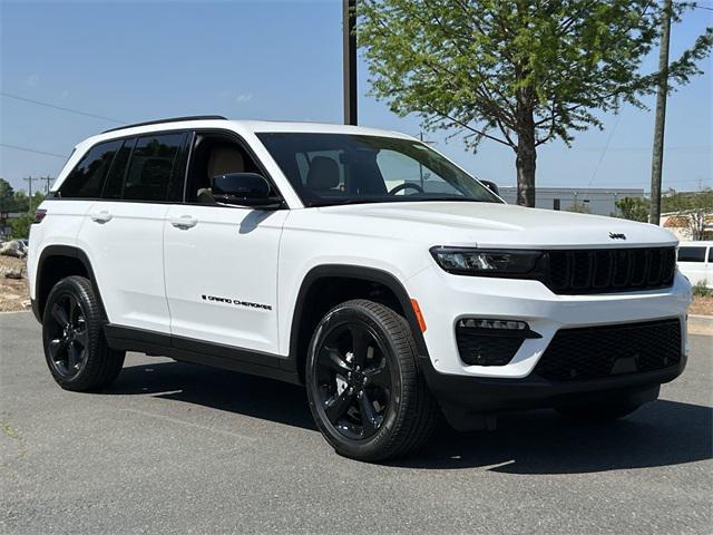 new 2025 Jeep Grand Cherokee car, priced at $48,270