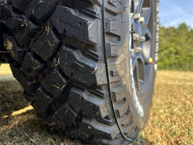 new 2025 Jeep Gladiator car, priced at $42,352