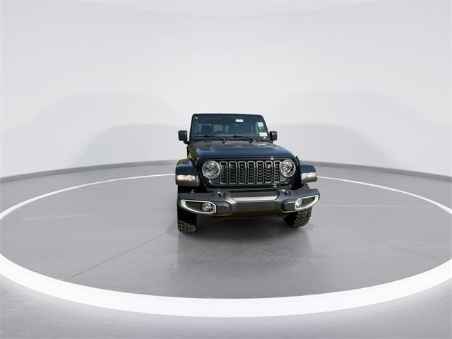 new 2025 Jeep Gladiator car, priced at $42,352