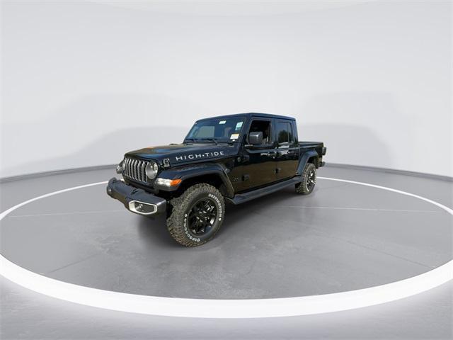 new 2025 Jeep Gladiator car, priced at $42,352