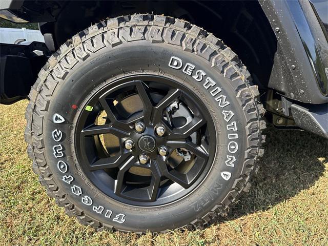 new 2025 Jeep Gladiator car, priced at $42,352