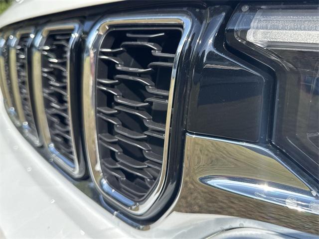 new 2025 Jeep Grand Cherokee L car, priced at $37,400