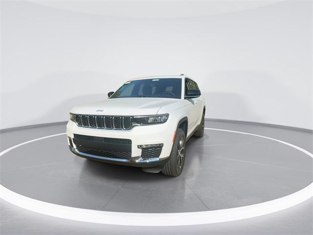 new 2025 Jeep Grand Cherokee L car, priced at $37,400