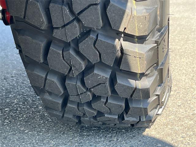 new 2025 Jeep Gladiator car, priced at $42,352