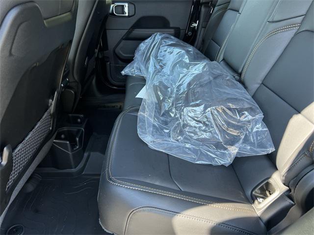 new 2025 Jeep Gladiator car, priced at $42,352