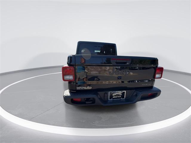 new 2025 Jeep Gladiator car, priced at $42,352