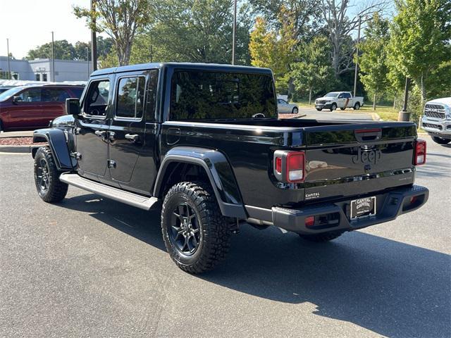 new 2025 Jeep Gladiator car, priced at $42,352