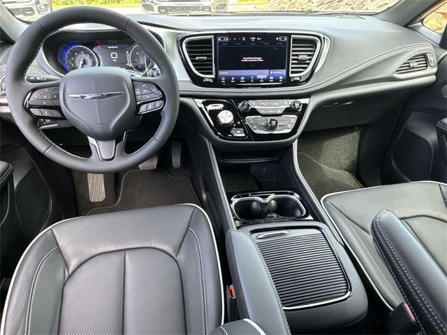 new 2026 Chrysler Pacifica car, priced at $46,044