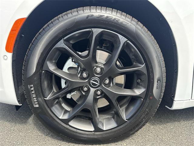 new 2026 Chrysler Pacifica car, priced at $46,044