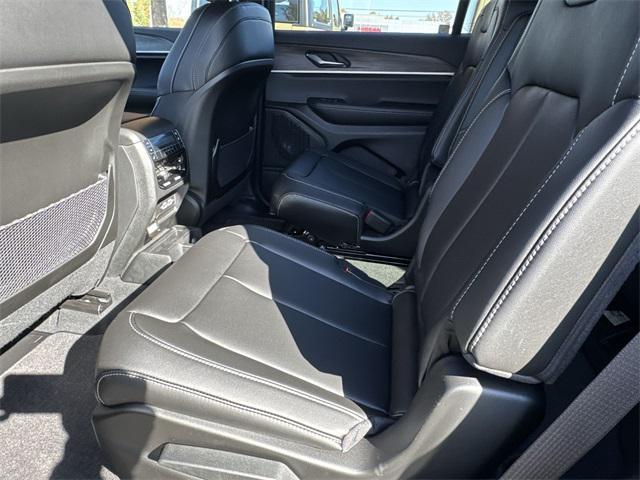 new 2025 Jeep Grand Cherokee L car, priced at $45,335