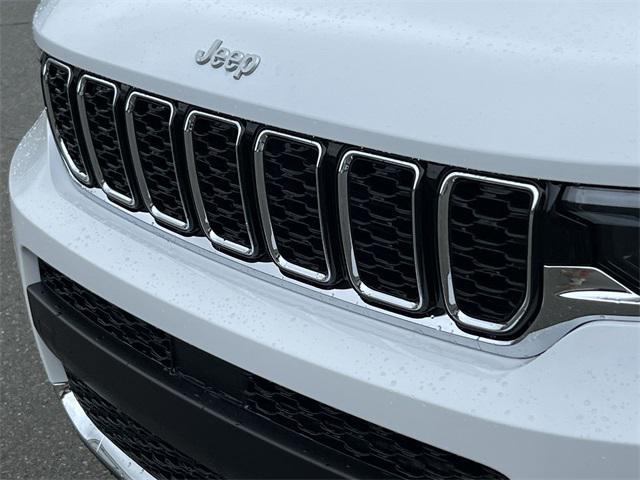 new 2025 Jeep Grand Cherokee L car, priced at $38,364