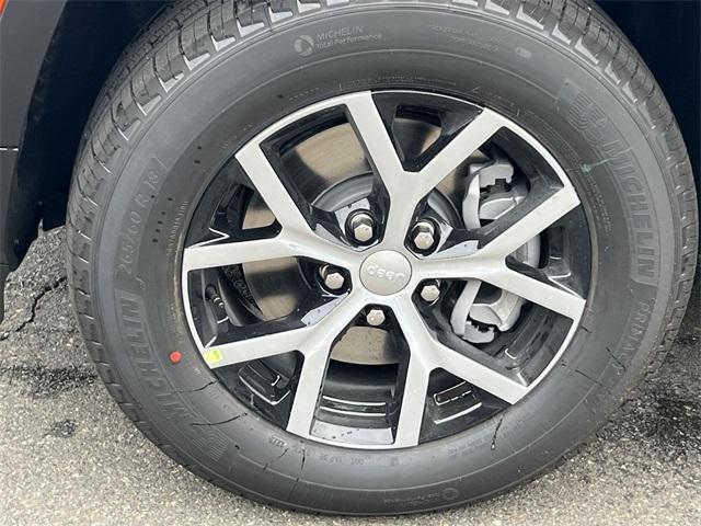 new 2025 Jeep Grand Cherokee L car, priced at $38,364