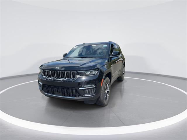 new 2025 Jeep Grand Cherokee car, priced at $39,056