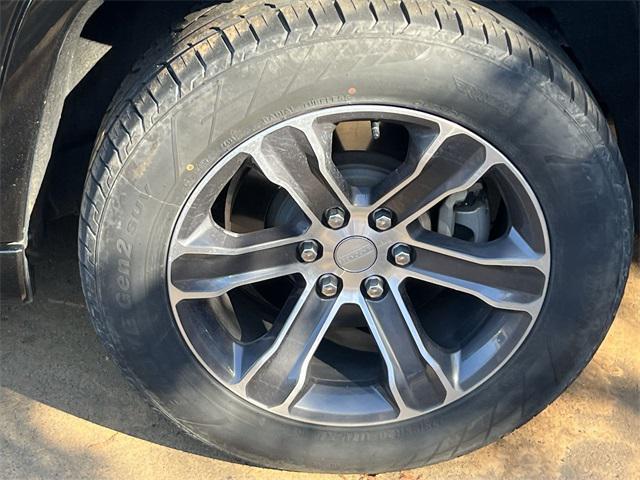 used 2024 Jeep Grand Wagoneer L car, priced at $51,899