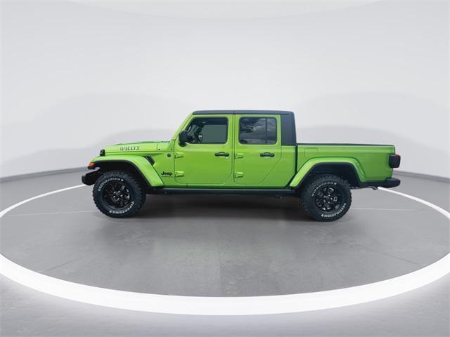 new 2025 Jeep Gladiator car, priced at $42,587