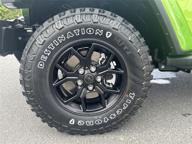 new 2025 Jeep Gladiator car, priced at $42,587