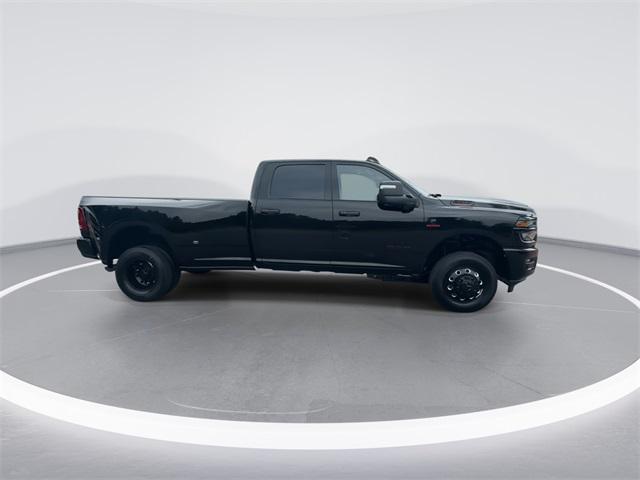 new 2025 Ram 3500 car, priced at $72,862