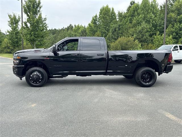 new 2025 Ram 3500 car, priced at $72,862