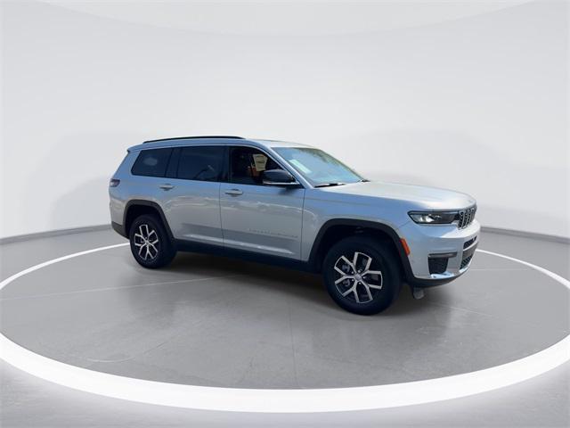 new 2025 Jeep Grand Cherokee L car, priced at $43,029