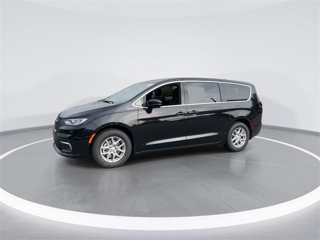 new 2025 Chrysler Pacifica car, priced at $39,791