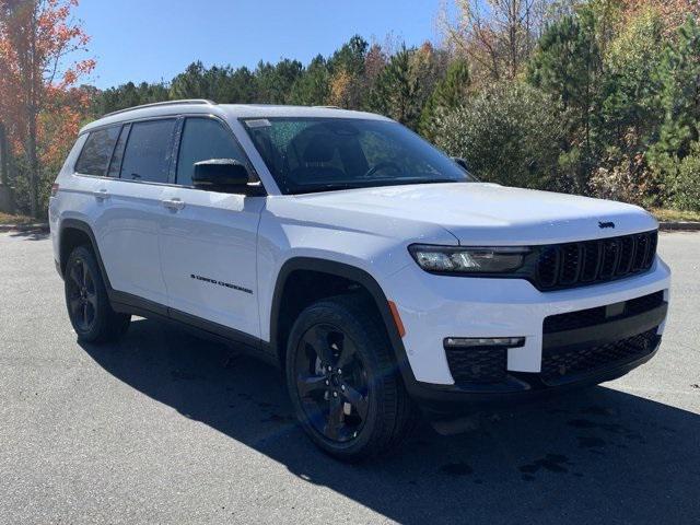 new 2025 Jeep Grand Cherokee L car, priced at $50,581