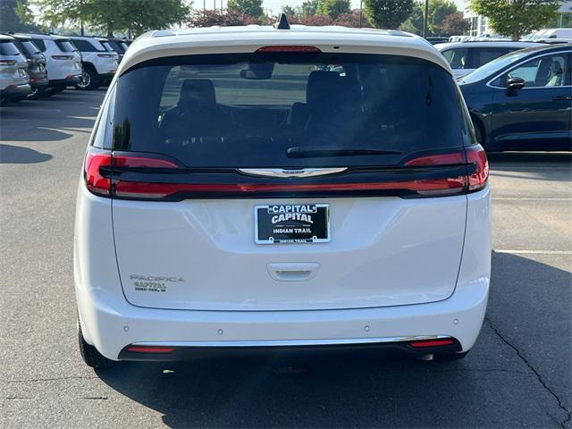 new 2025 Chrysler Pacifica car, priced at $38,700