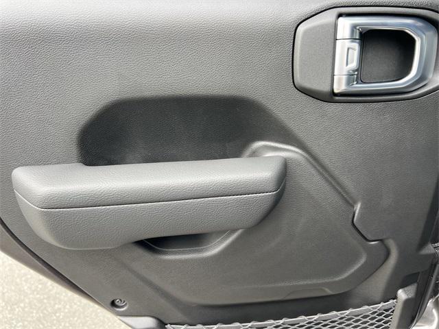 new 2026 Jeep Wrangler car, priced at $45,714